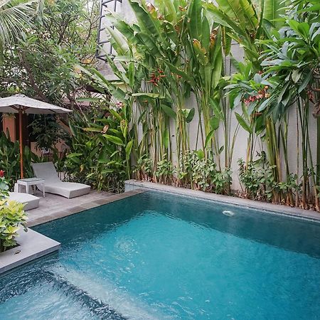 Dee Mansion Hotel Denpasar Eksteriør billede