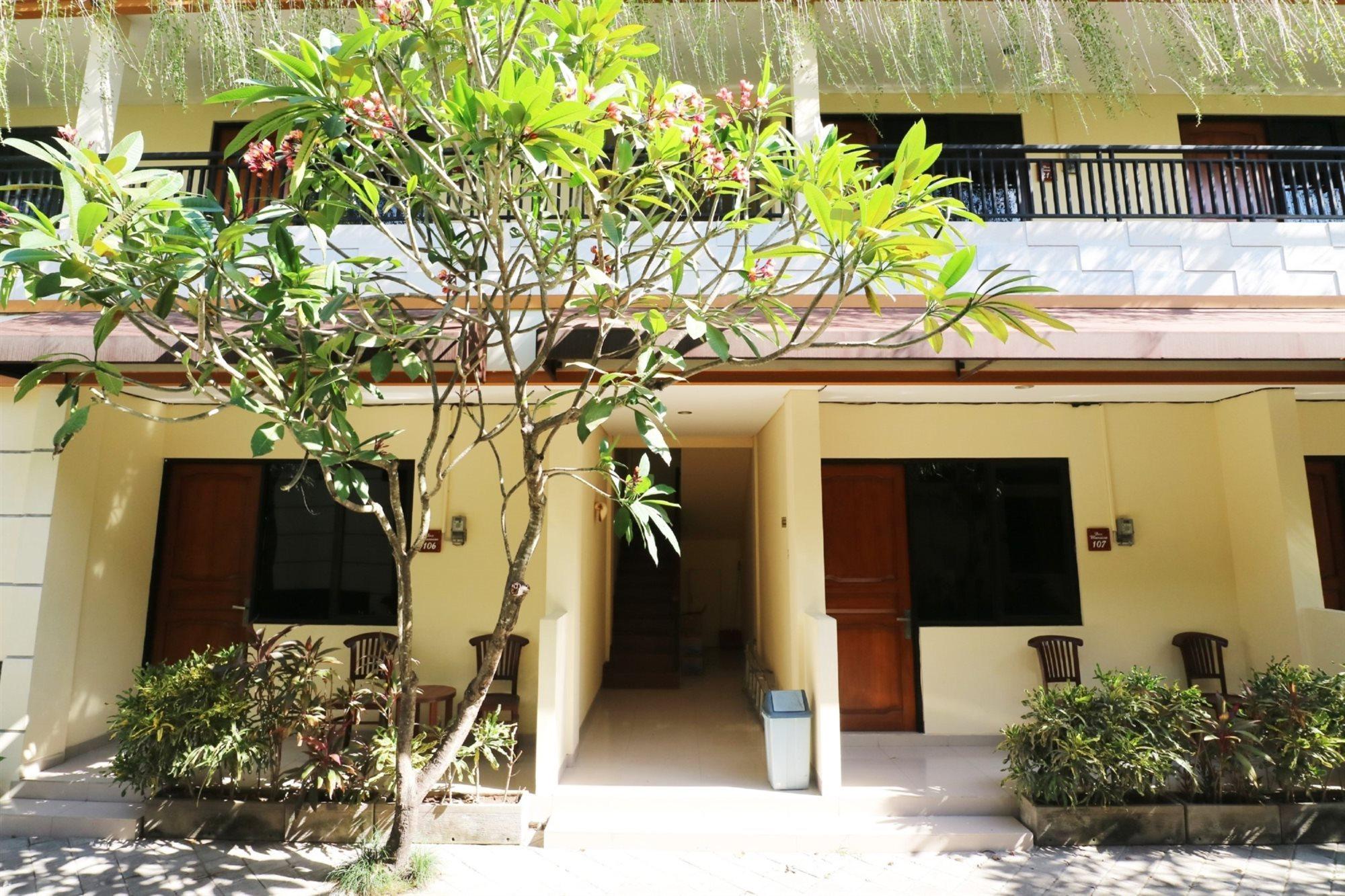 Dee Mansion Hotel Denpasar Eksteriør billede