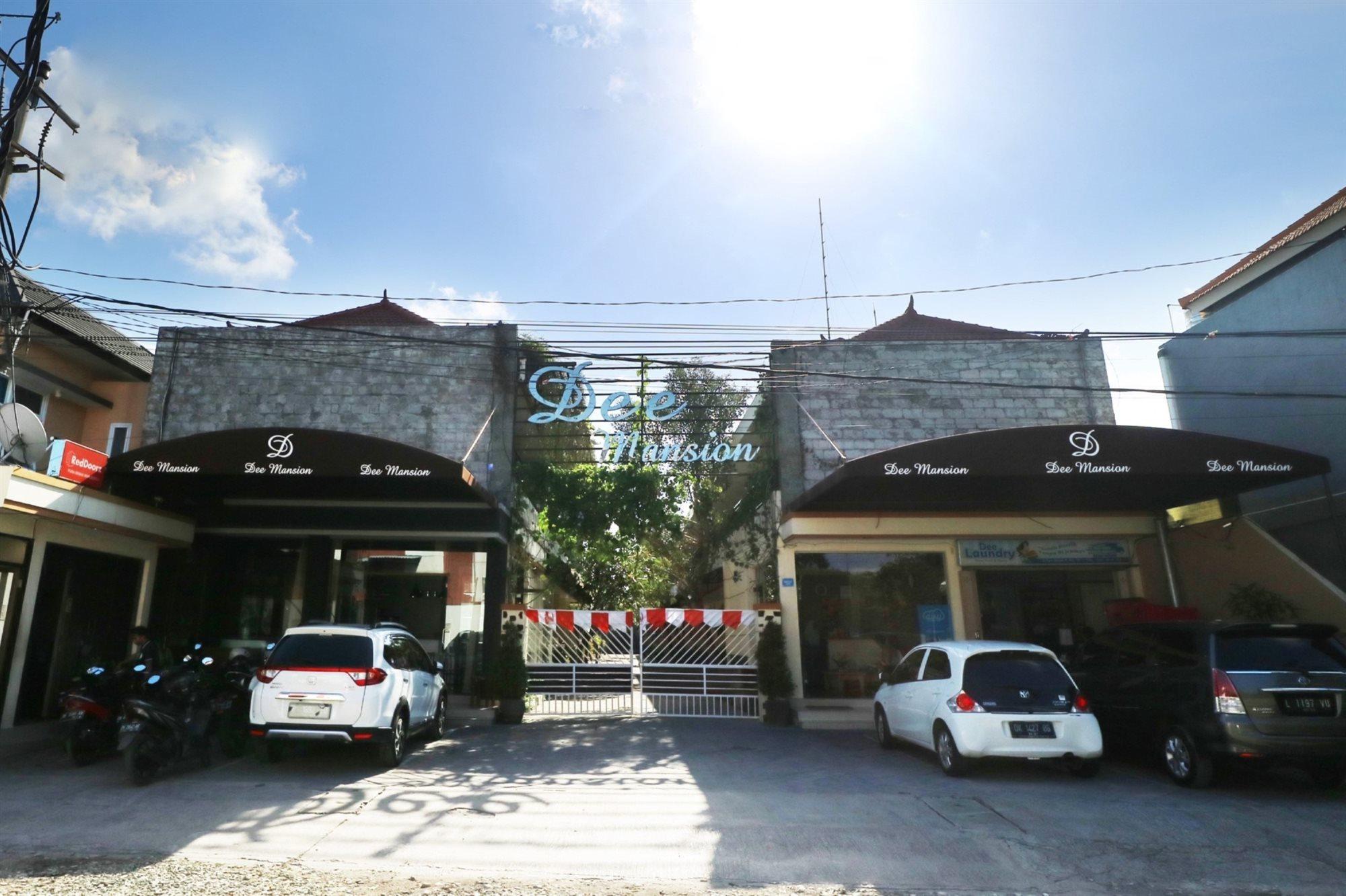 Dee Mansion Hotel Denpasar Eksteriør billede