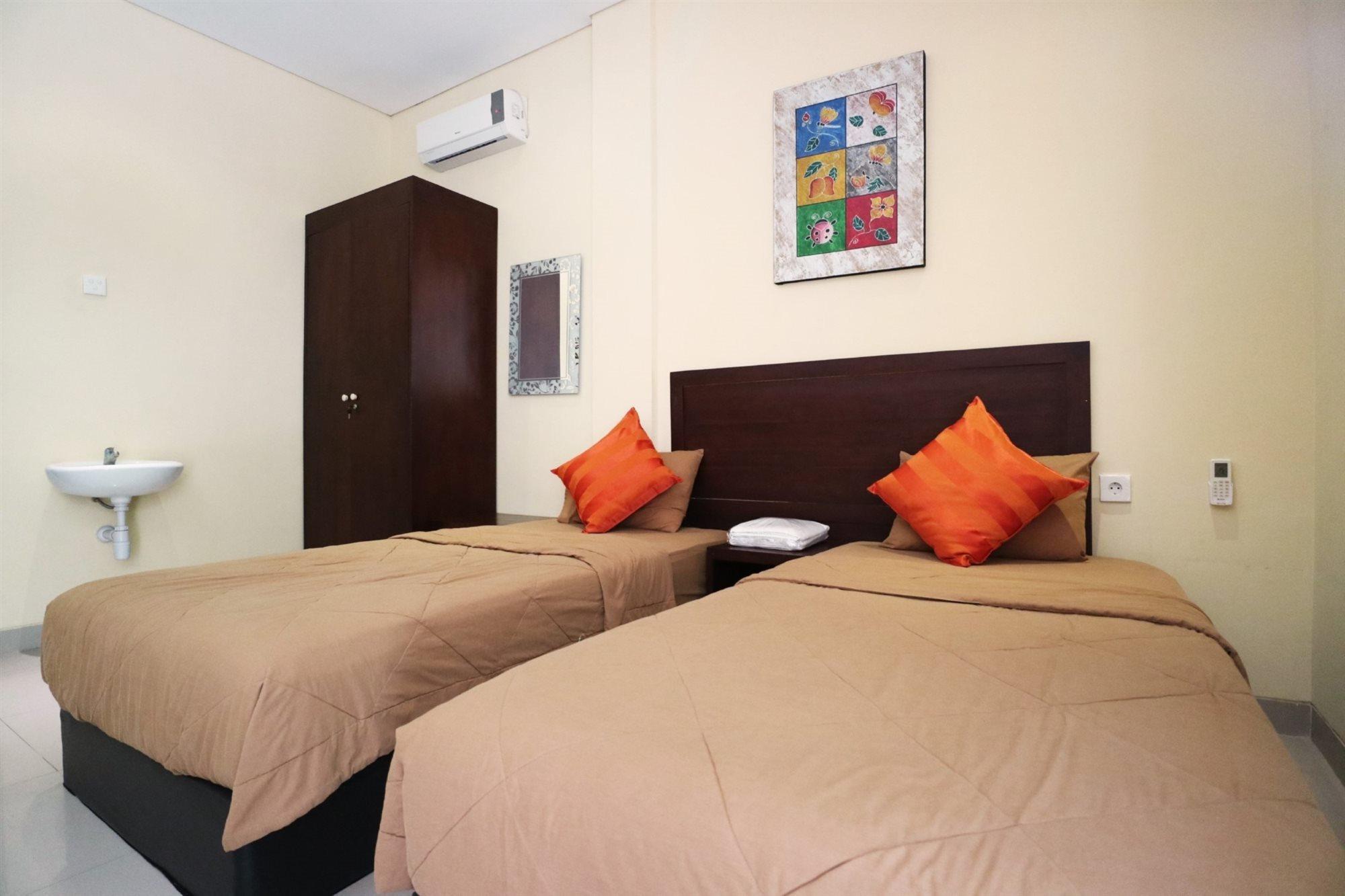 Dee Mansion Hotel Denpasar Eksteriør billede