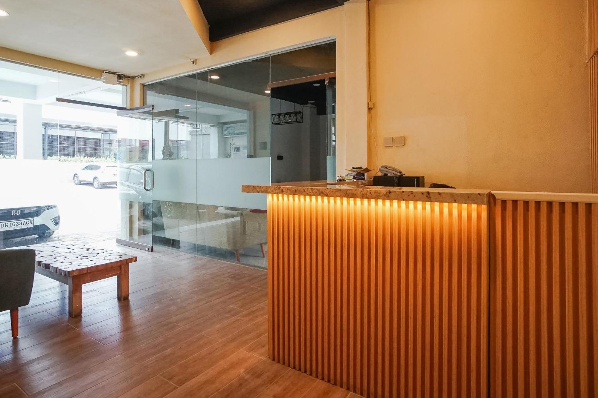 Dee Mansion Hotel Denpasar Eksteriør billede