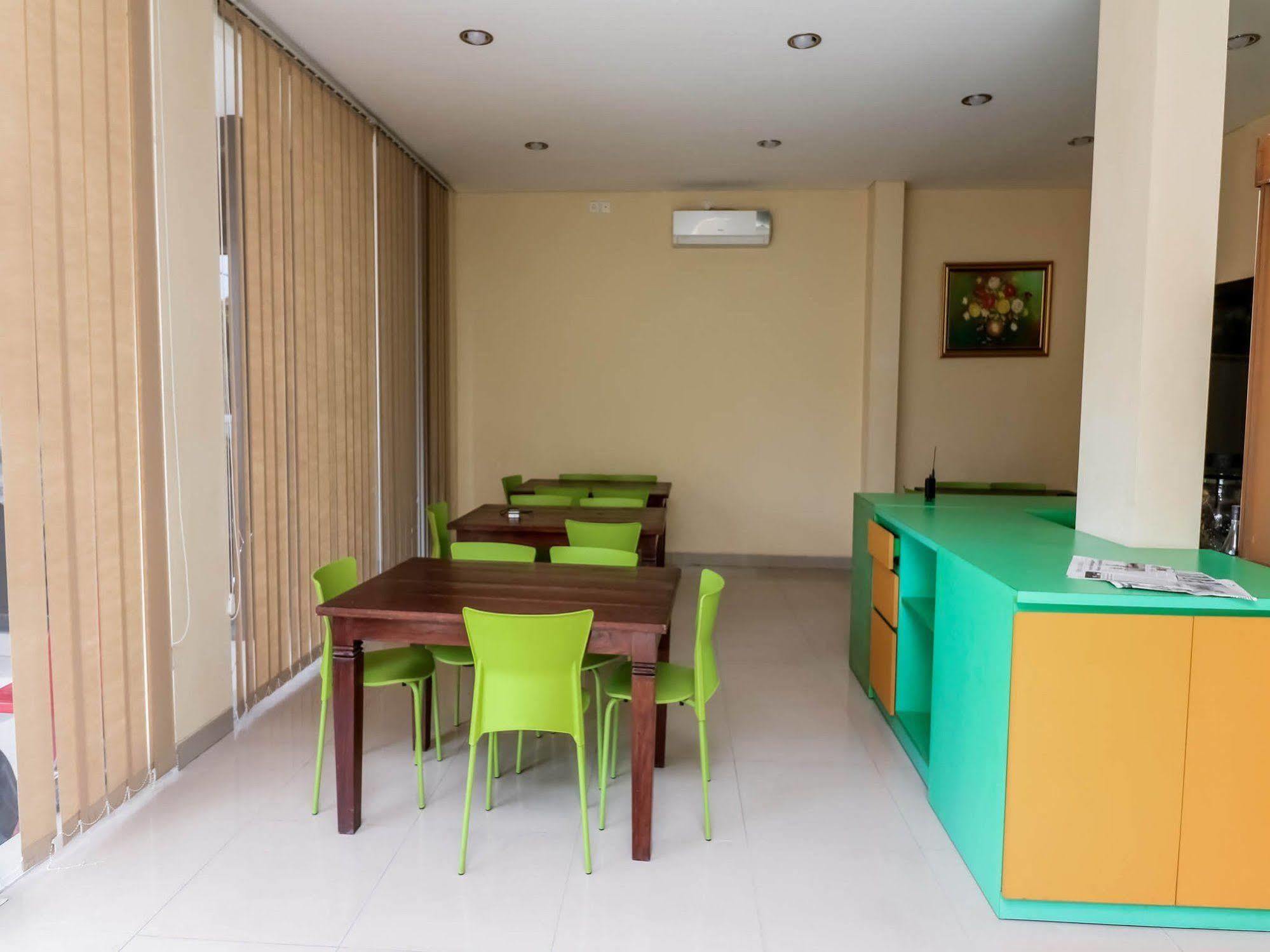 Dee Mansion Hotel Denpasar Eksteriør billede