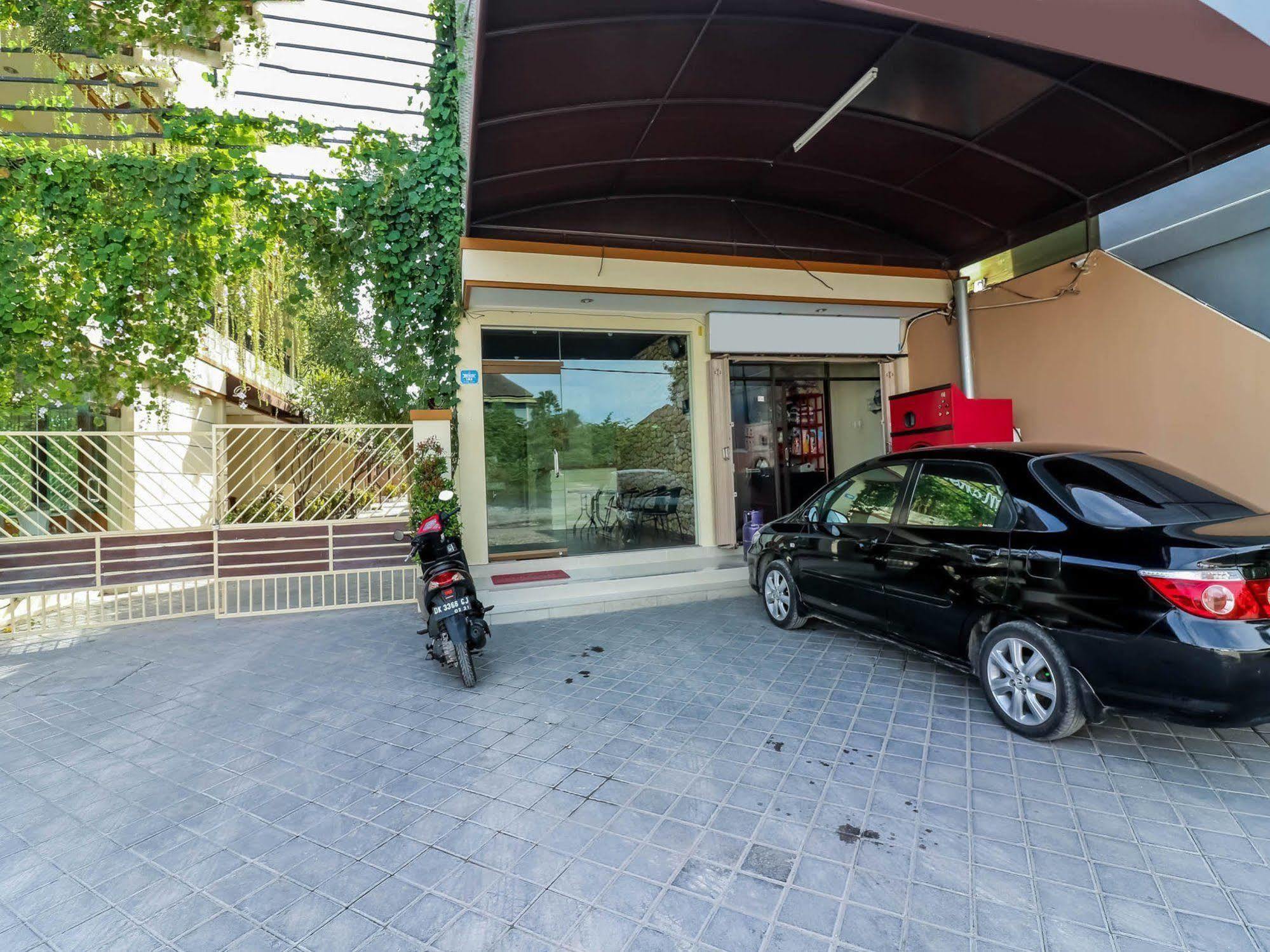 Dee Mansion Hotel Denpasar Eksteriør billede