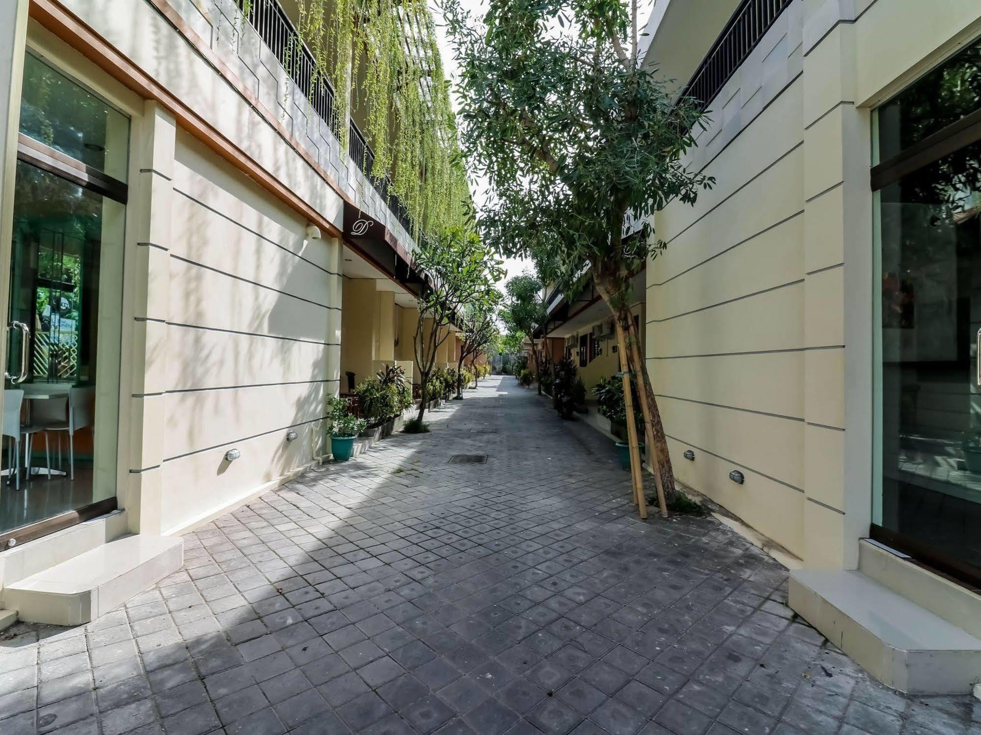Dee Mansion Hotel Denpasar Eksteriør billede